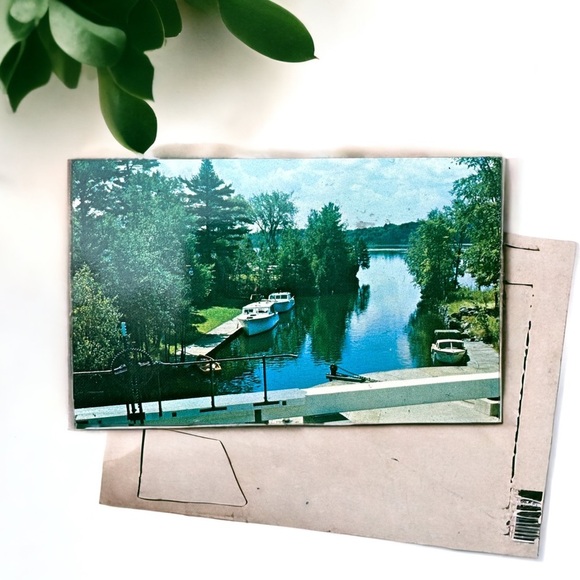 The Rideau Canal in Ontario Canada Postcard - Picture 1 of 5